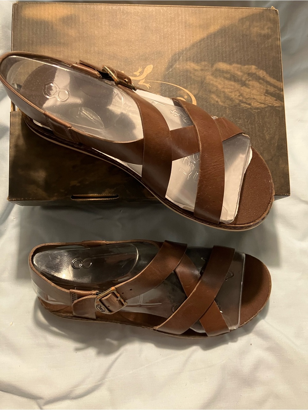 Chaco Women's Brown Leather Cross-Strap Sandals - Picture 6 of 8